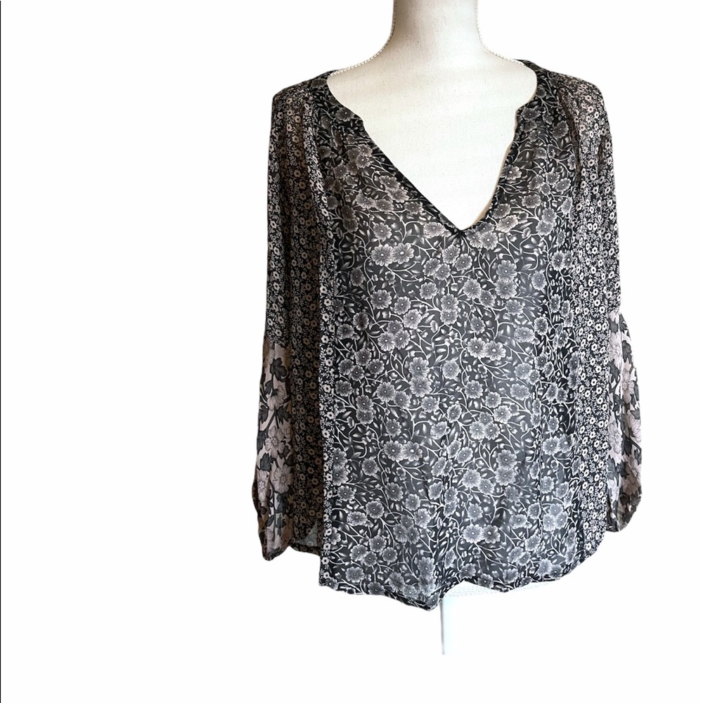 Joie- floral v neck blouse